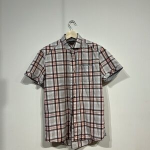 7 Dimonds Button Up